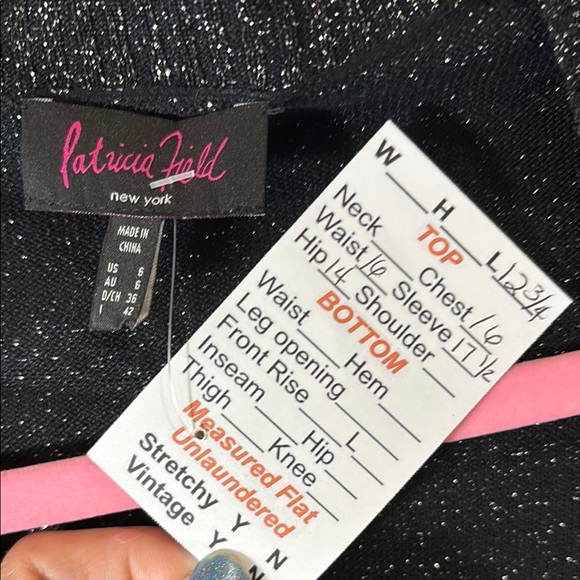 Patricia Fields size 6 Black‎ knitted Glitter Shrug shimmery and soft E1 - Picture 2 of 4